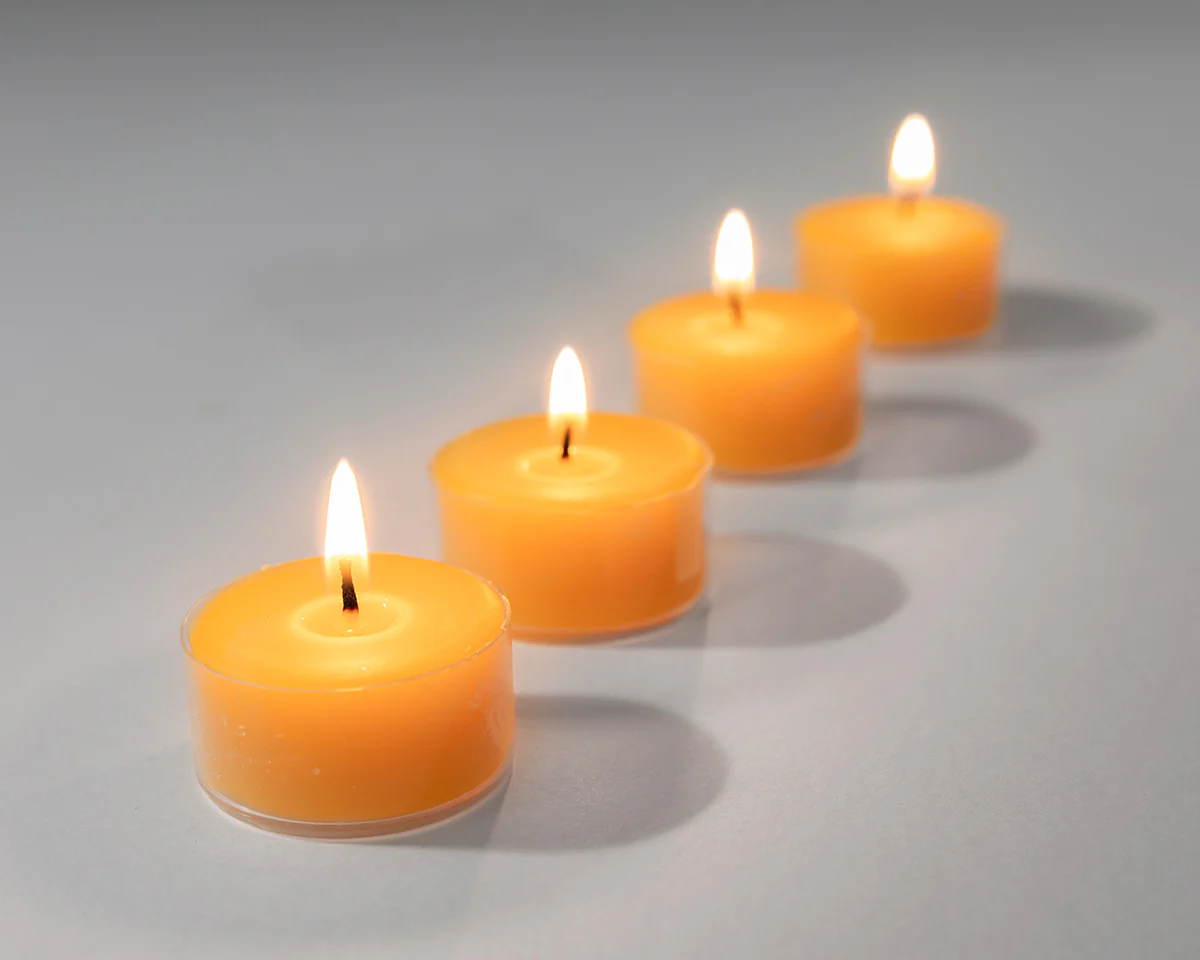 Clear Beeswax Tea Lights - Image 3